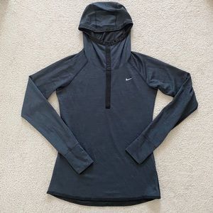 Nike drifit top